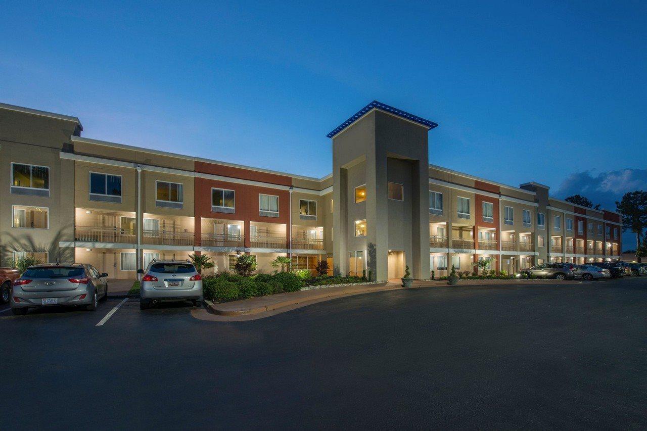 Days Inn By Wyndham Florence Near Civic Center Extérieur photo
