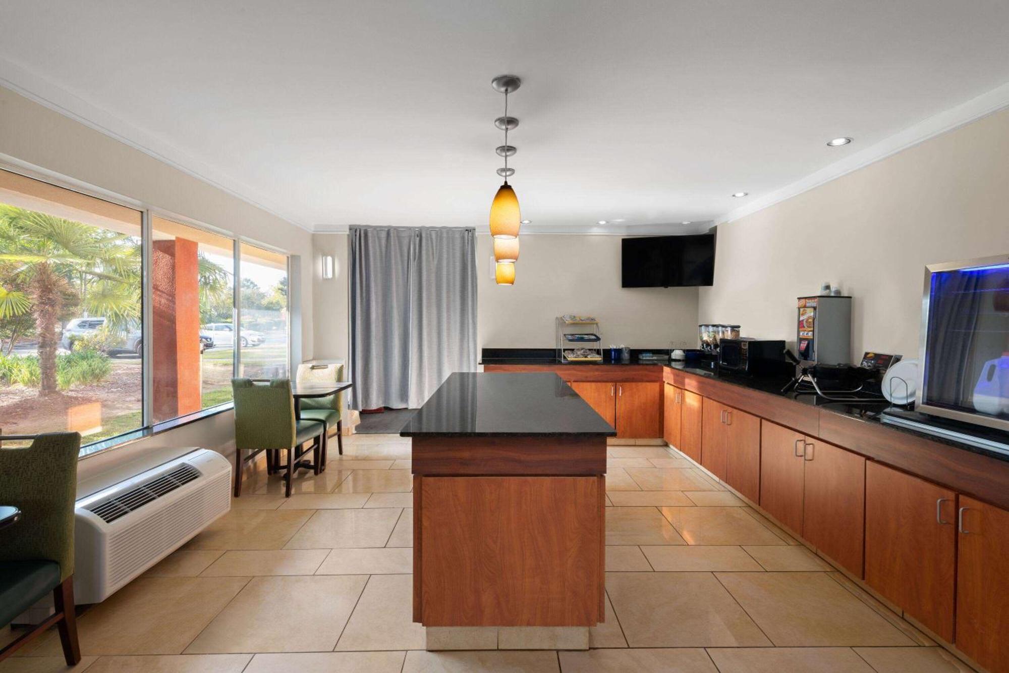 Days Inn By Wyndham Florence Near Civic Center Extérieur photo
