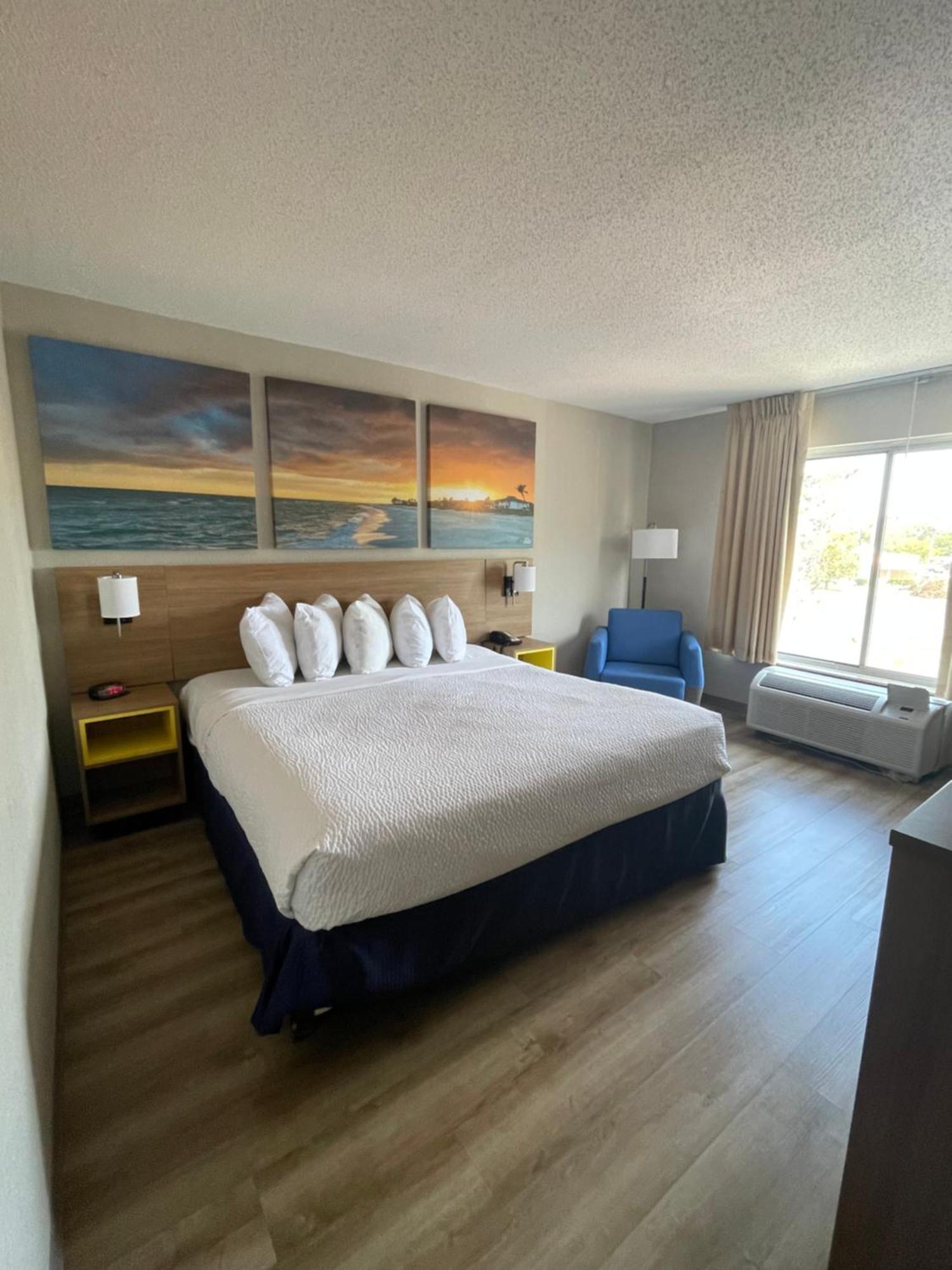 Days Inn By Wyndham Florence Near Civic Center Extérieur photo