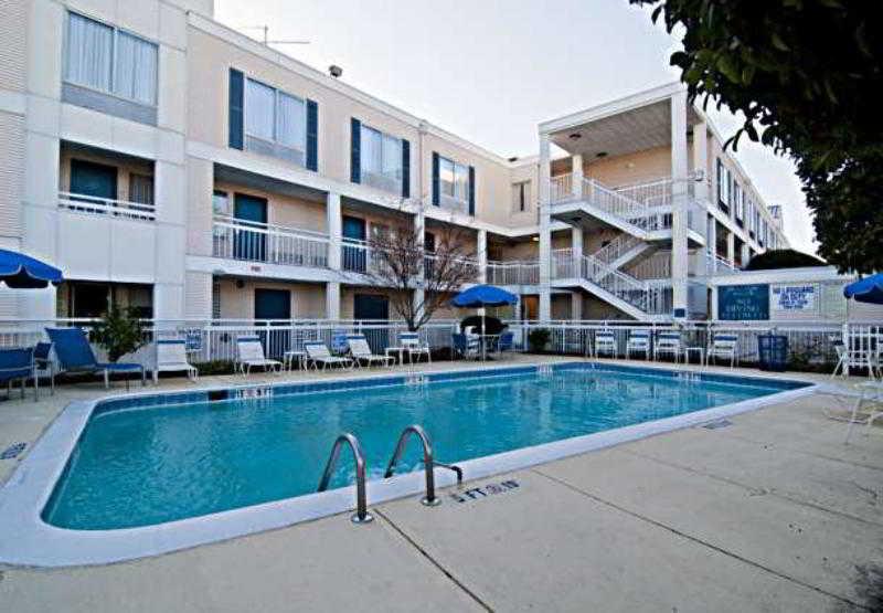 Days Inn By Wyndham Florence Near Civic Center Extérieur photo