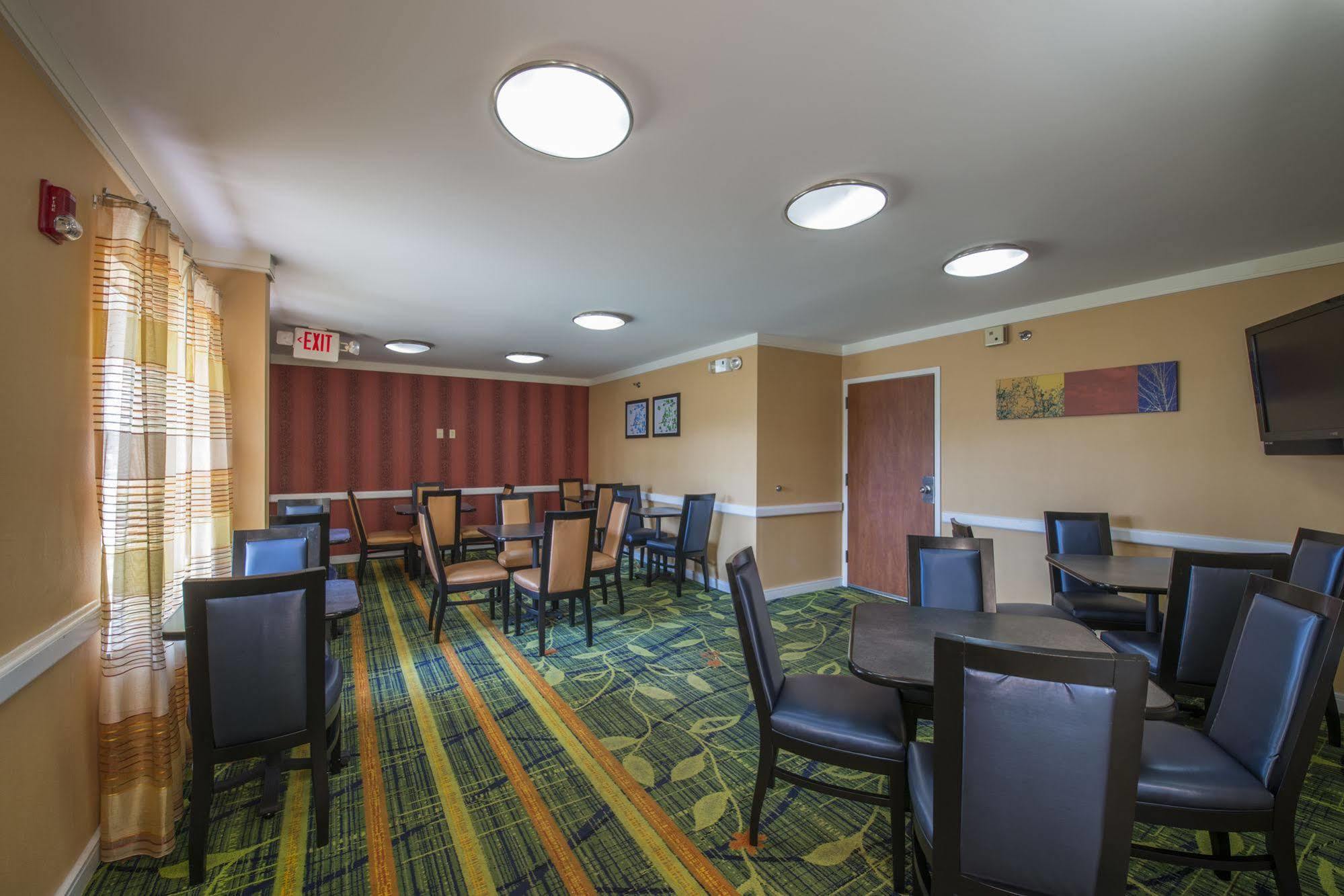 Days Inn By Wyndham Florence Near Civic Center Extérieur photo