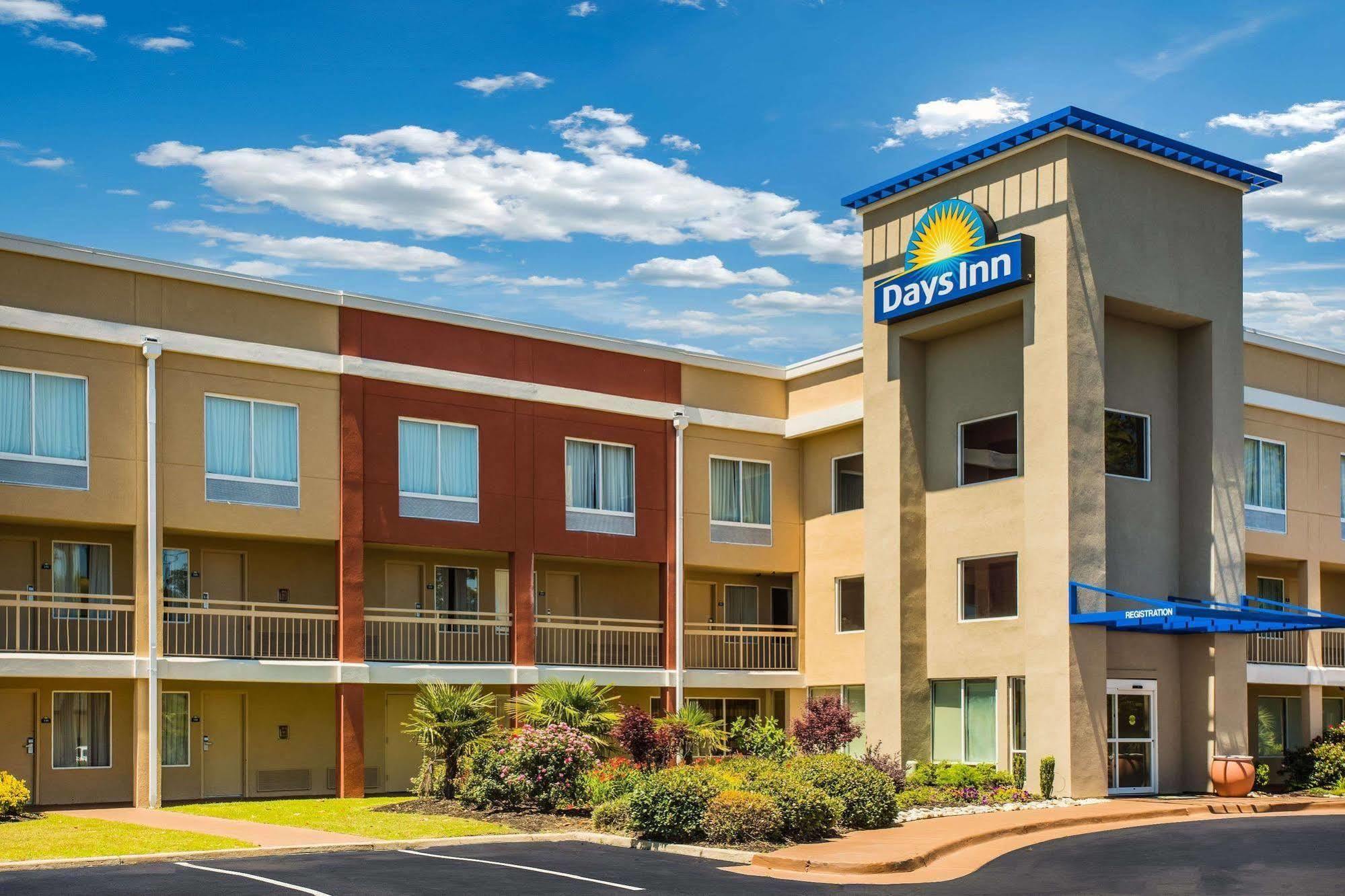 Days Inn By Wyndham Florence Near Civic Center Extérieur photo